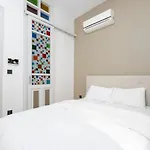 Exclusive House With 2 Apartments Including 4 Bedrooms And 4 Bathrooms In Total