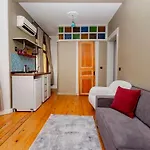 Exclusive House With 2 Apartments Including 4 Bedrooms And 4 Bathrooms In Total